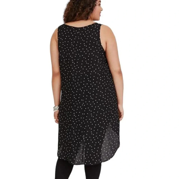 Torrid black top with star print size 0-large/12 - Picture 6 of 13